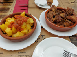 La Tareta food