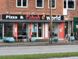 Pizza Kebab World inside