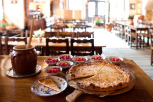 Hostellerie du Vieux Pérouges food