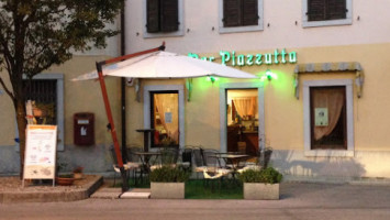 Piazzutta outside