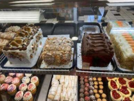 Patti's Pasticceria food