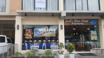 Jacks Blue Plate Magsaysay outside