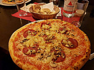 Pizzeria la Metafora 2 food