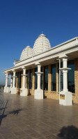 Hare Krishna Govindas outside