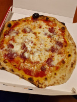 Pizzalonga Away food