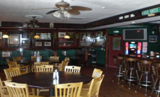 Galway Bay Irish Pub inside