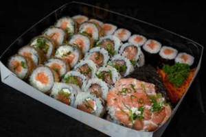 Sushi Ponta Negra food