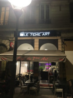 Café Du 7ème Art inside