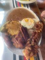 Rinconcito Colombiano food