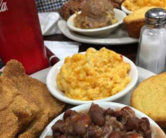 Vivian's Soul Food food