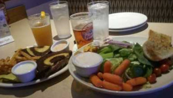 Buddies Sports Grill food