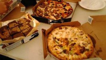 Domino's Pizza food