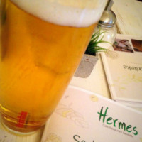 Hermes Cafe food