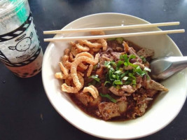 ก๋วยเตี๋ยวเรือคุณชาย food