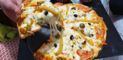 Al-khaleej Fried Chicken Pizza food