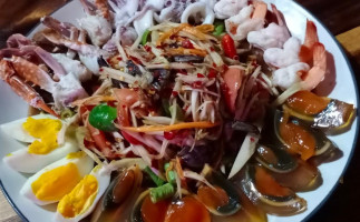 อิสานแปดริ้ว Nourriture