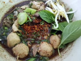 ร้านก๋วยเตี๋ยวเรือทุ่งด่าน นาทวี food