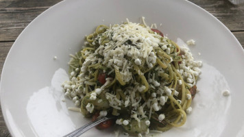 Magnone's Italian Kitchen food
