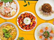 Fatty Mok Hakka Yong Tau Foo food