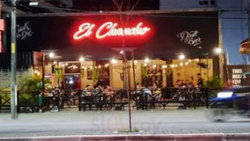 El Chancho outside