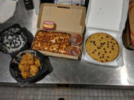 Pizza Hut food