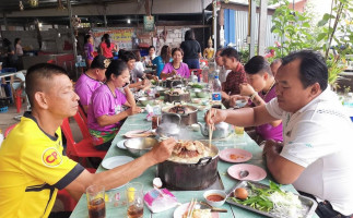 ร้านปรายฟ้าหมูกะทะ หนองตม food