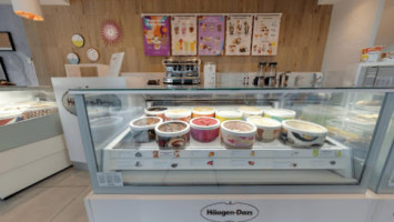 Haagen Dazs food