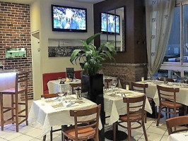 BISTROT DES REMPARTS food