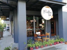 Pritti Place Café inside