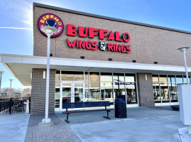 Buffalo Wings and Rings food