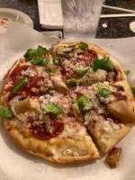 Skippererno's Pizzeria food