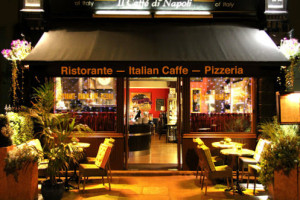 Il Caffe Di Napoli inside