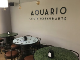 Aquario Cafe inside