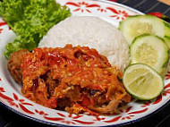 Nasi Ayam Geprek Sambal Meraung Dwitasik food