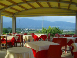 Taverna Alpina Dalla Spagnola inside