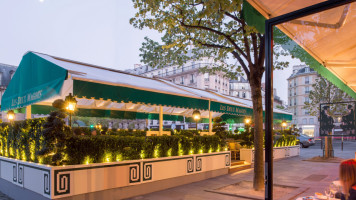 Cafe Les Deux Magots food