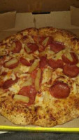 Hungry Howie's Pizza food