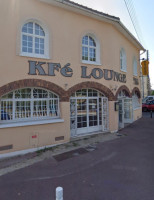 Kfe Lounge outside