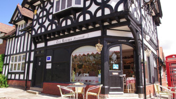 Tudor Rose Tea Rooms inside