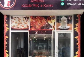 Armutlu Közde Piliç Kanat inside