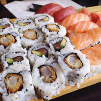 Okito Sushi food