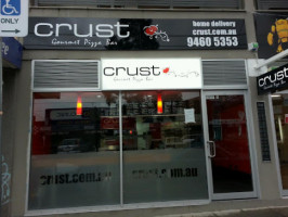 Crust Gourmet Pizza outside
