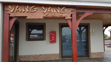 Yang Yang Kitchen outside
