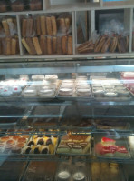 Ampy Bakery food