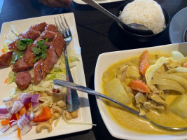 Khunying Thai Cuisine food