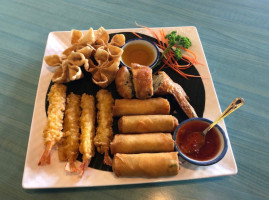 Penn's Thai House food