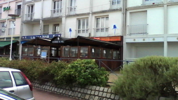 La Brasserie du Port outside