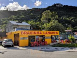 Brasinha Lanches outside