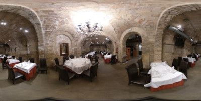 Restaurante La Pilara inside