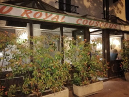 Au Royal Couscous outside